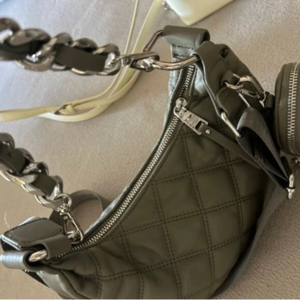 Steve Madden Quilted Green Crossbody Bag with Coin Holder